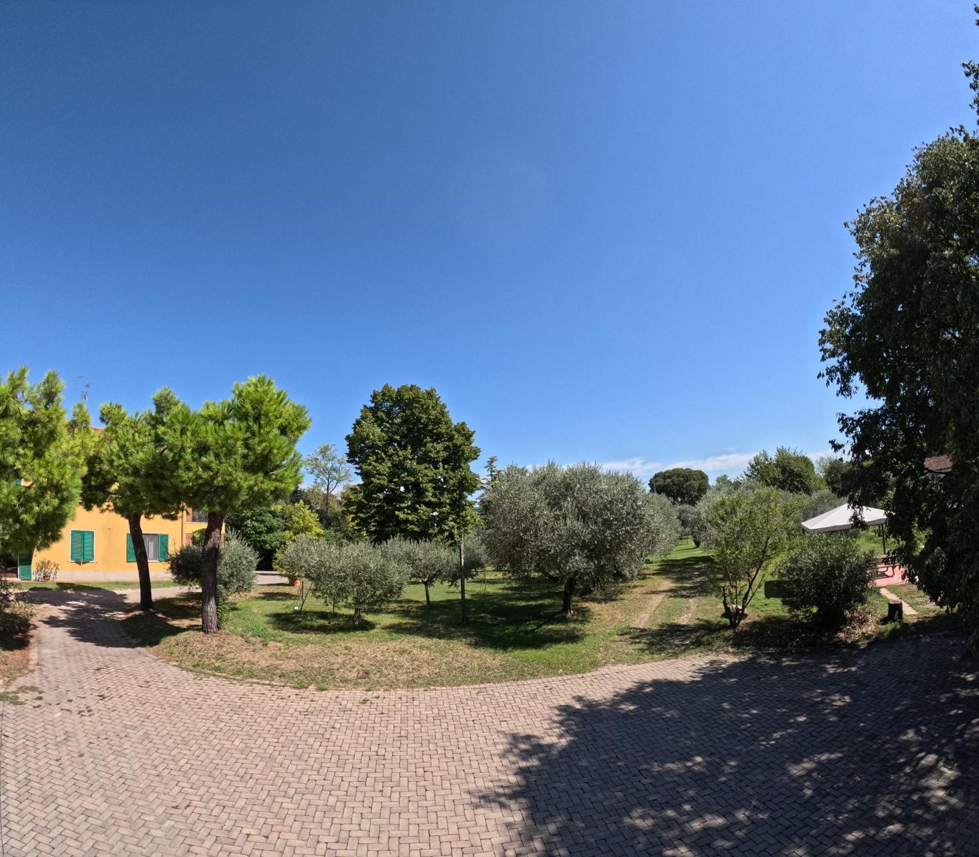 Agriturismo Gardenali Volta Mantovana Luaran gambar