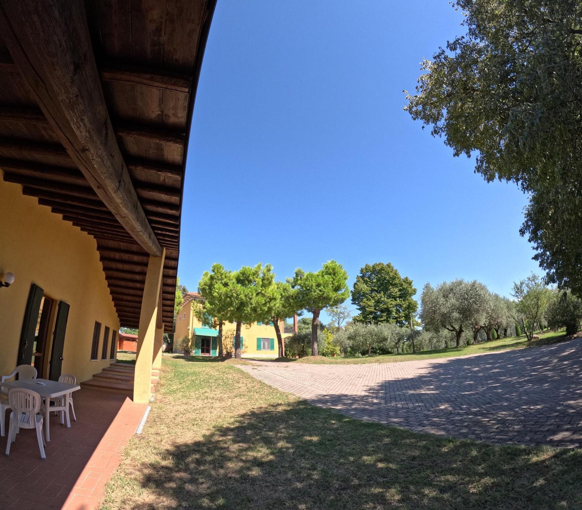 Agriturismo Gardenali Volta Mantovana Luaran gambar
