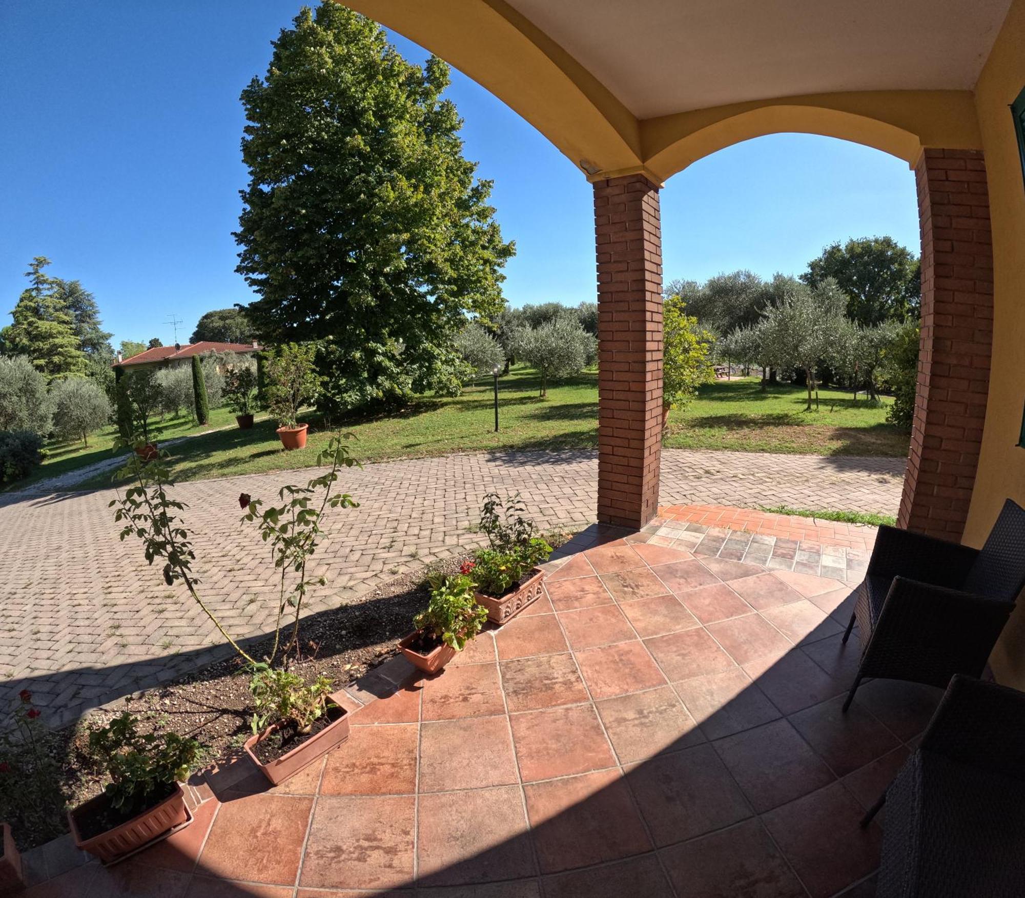 Agriturismo Gardenali Volta Mantovana Luaran gambar