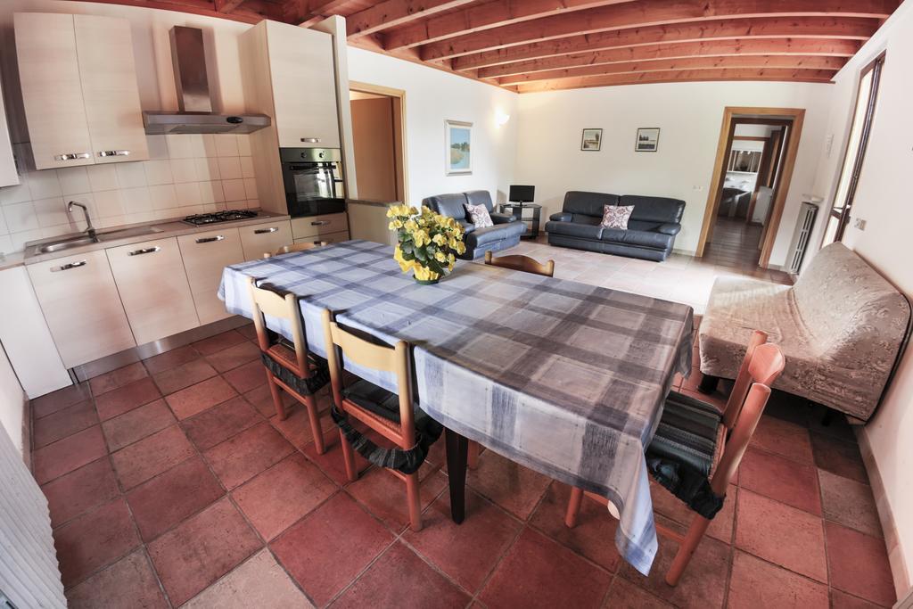 Agriturismo Gardenali Volta Mantovana Luaran gambar
