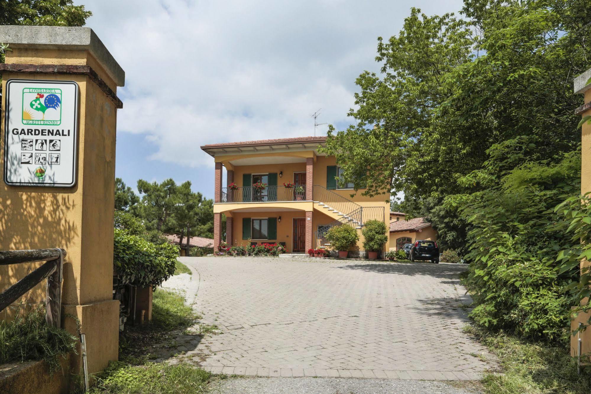 Agriturismo Gardenali Volta Mantovana Luaran gambar
