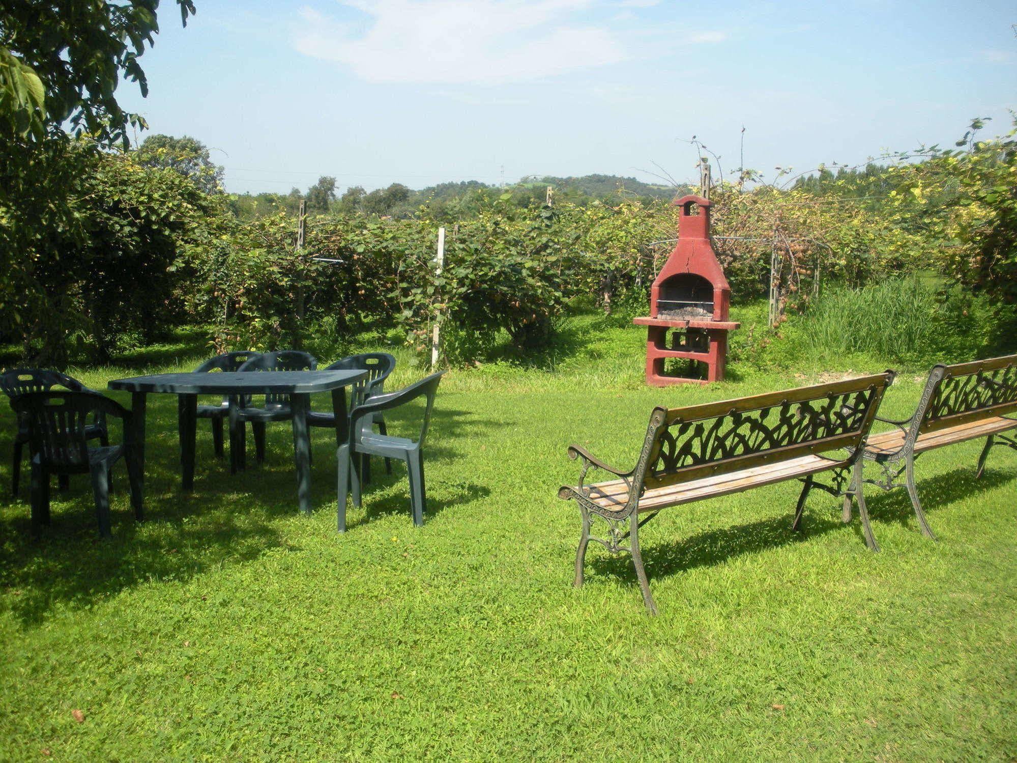 Agriturismo Gardenali Volta Mantovana Luaran gambar